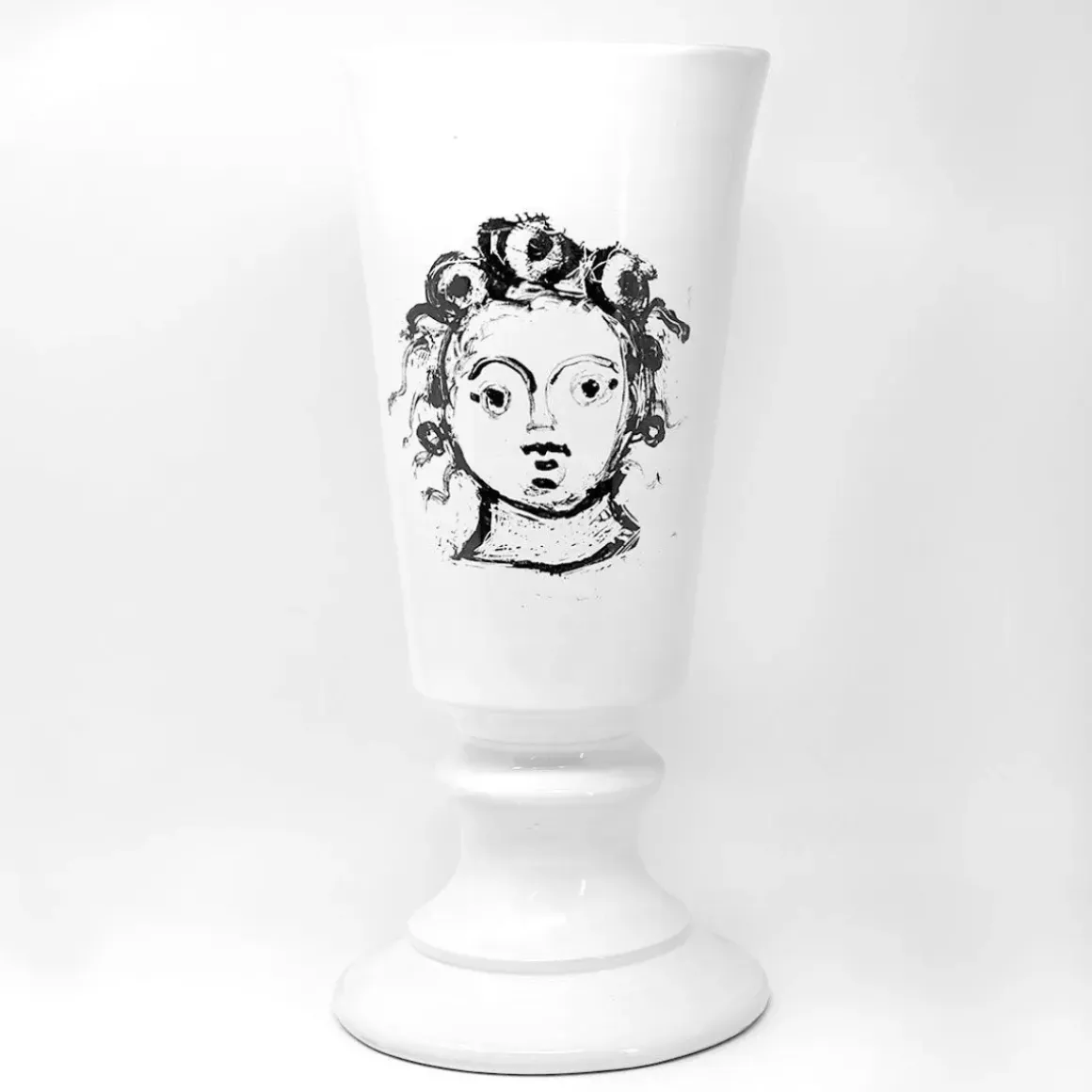 Vase A Pied Bigoudi